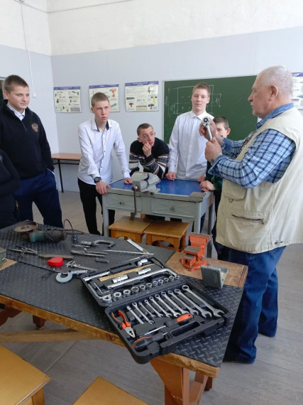 Профессиональные пробы в в ГБПОУ ИО "ХТТ г. Саянск филиал " Кимильтей ".